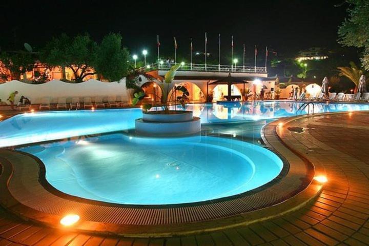 Residence Villaggio Smedile Capo Vaticano Luaran gambar