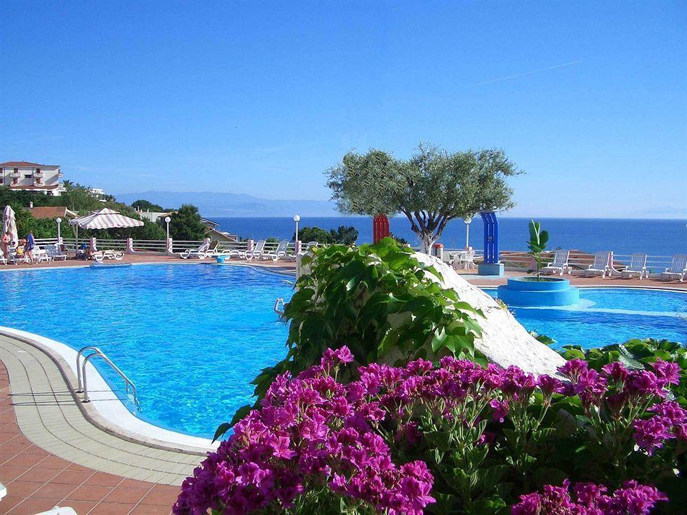 Residence Villaggio Smedile Capo Vaticano Luaran gambar