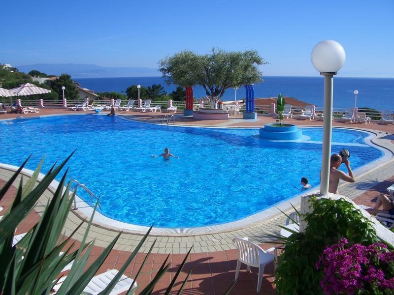 Residence Villaggio Smedile Capo Vaticano Luaran gambar